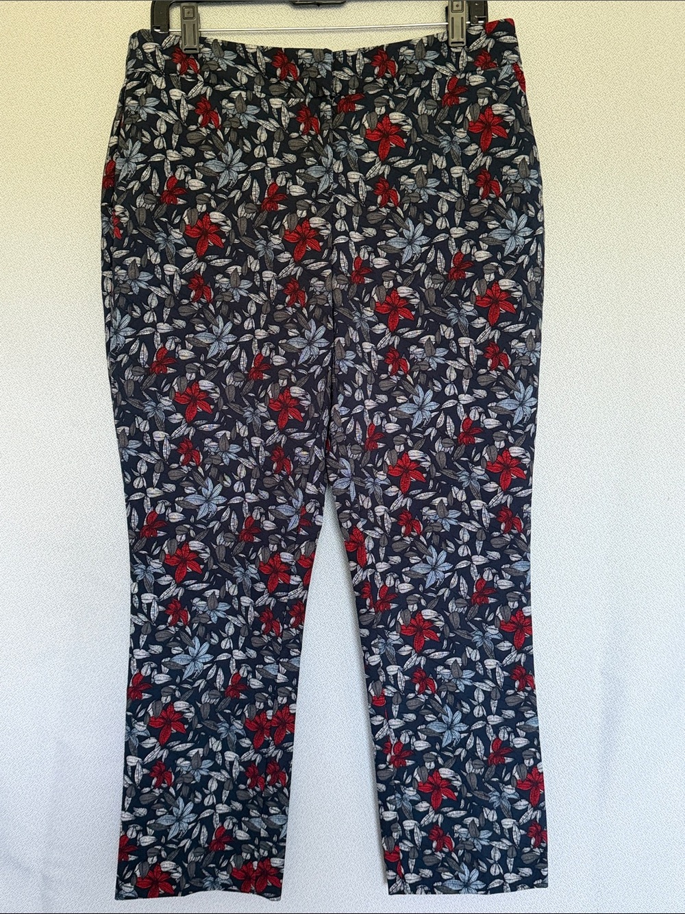 Carolina Belle Montreal Floral Pants Sz 10 Navy Red Stretch Straight Leg